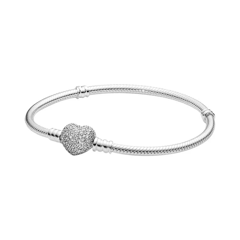 Pulseira Charmz Heart em Prata 925 – joia romântica e delicada para expressar amor e combinar com berloques Charmz.