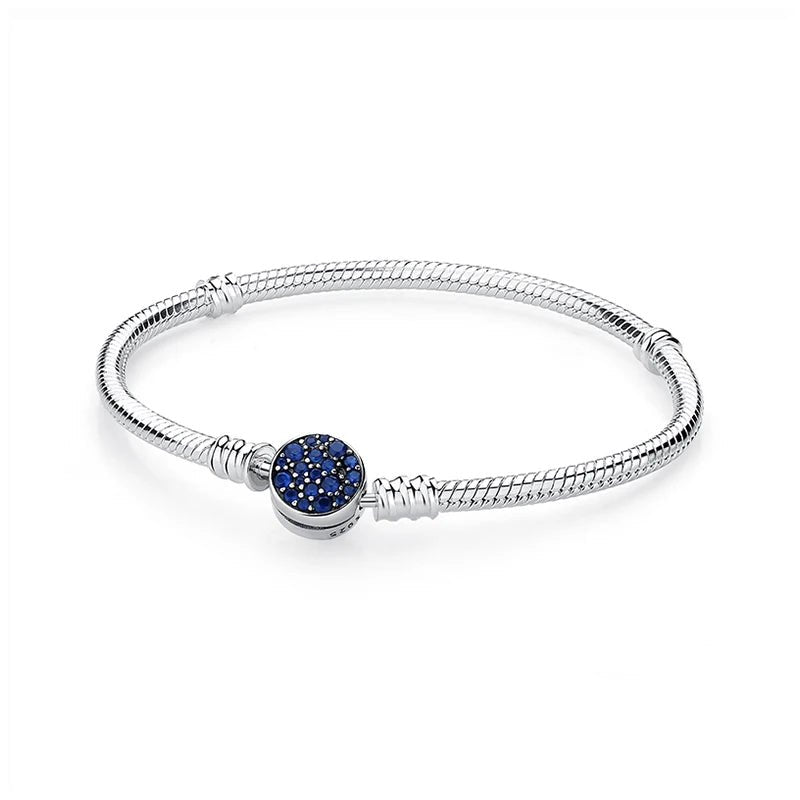 Pulseira Luna Charmz em Prata 925 – joia delicada inspirada no brilho da lua e na elegância feminina.