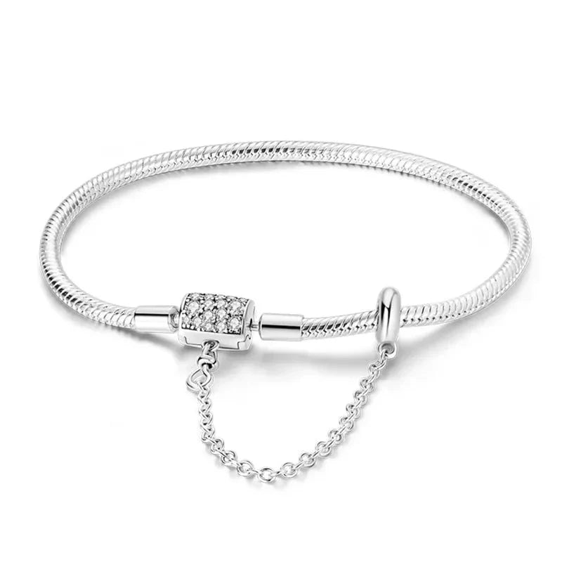 Pulseira Shine Charmz em Prata 925 – joia sofisticada e brilhante, perfeita para combinar com berloques Charmz e expressar estilo.